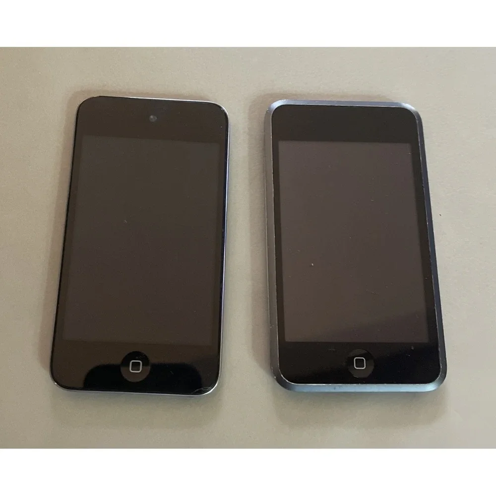 Lot of 2 Apple Ipod Touch 2nd & 4th Gen 8GB Storage *Parts Only*